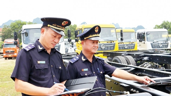 Các khoản thu chính sụt giảm, kéo thu ngân sách nhà nước 4 tháng giảm 5%