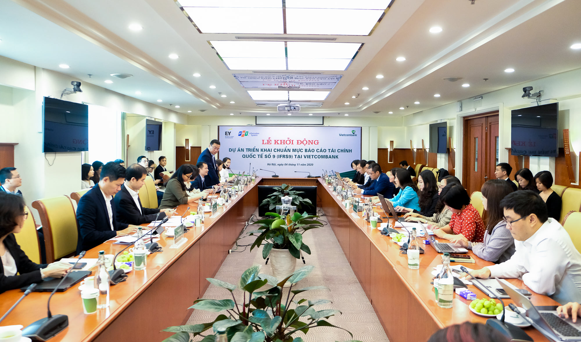 Vietcombank hợp tác với FPT IS triển khai FPT.IFRS9 từ 2020.