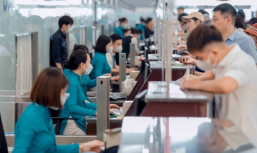 Hai sân bay lớn nhất cả nước đón gần 1,2 triệu lượt khách dịp nghỉ lễ 30/4 và 1/5