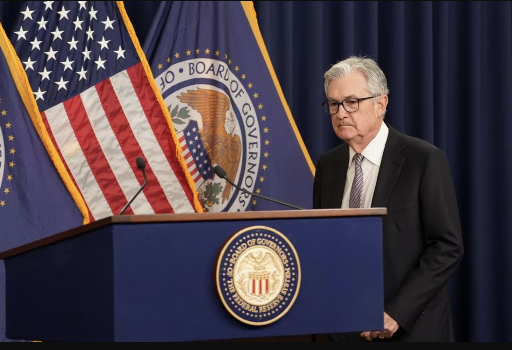 Chủ tịch Fed Jerome Powell tại cuộc họp báo ngày 3/5 - Ảnh: Reuters.
