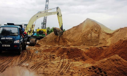 Lập tổ công tác nghiên cứu việc thí điểm dùng cát biển làm vật liệu xây dựng hạ tầng giao thông