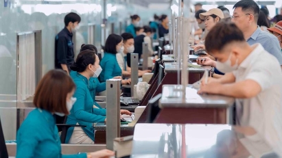 Hanoi & HCMC airports welcome 1.2mln passengers during holidays