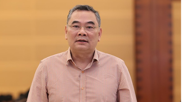 Trung tướng Tô Ân Xô, Người phát ngôn Bộ Công an thông tin tại họp báo. Ảnh - VGP. 