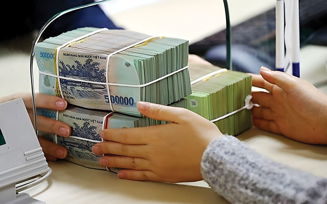 Thu ngân sách nhà nước tới hết tháng 4 giảm 5% nhưng nhiều chính sách hỗ trợ cho người dân và doanh nghiệp phục hồi đang tiếp tục được nghiên cứu, ban hành.