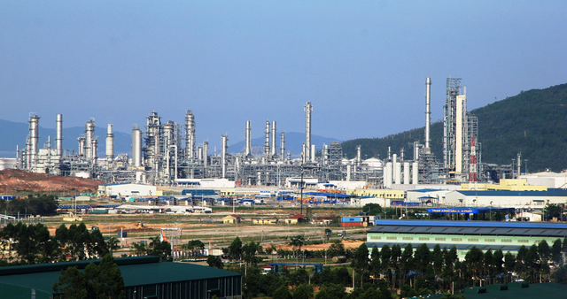 Nh&agrave; m&aacute;y Lọc h&oacute;a dầu Nghi Sơn, c&aacute;nh chim&nbsp;đầu&nbsp;đ&agrave;n của ng&agrave;nh c&ocirc;ng nghiệp Thanh H&oacute;a