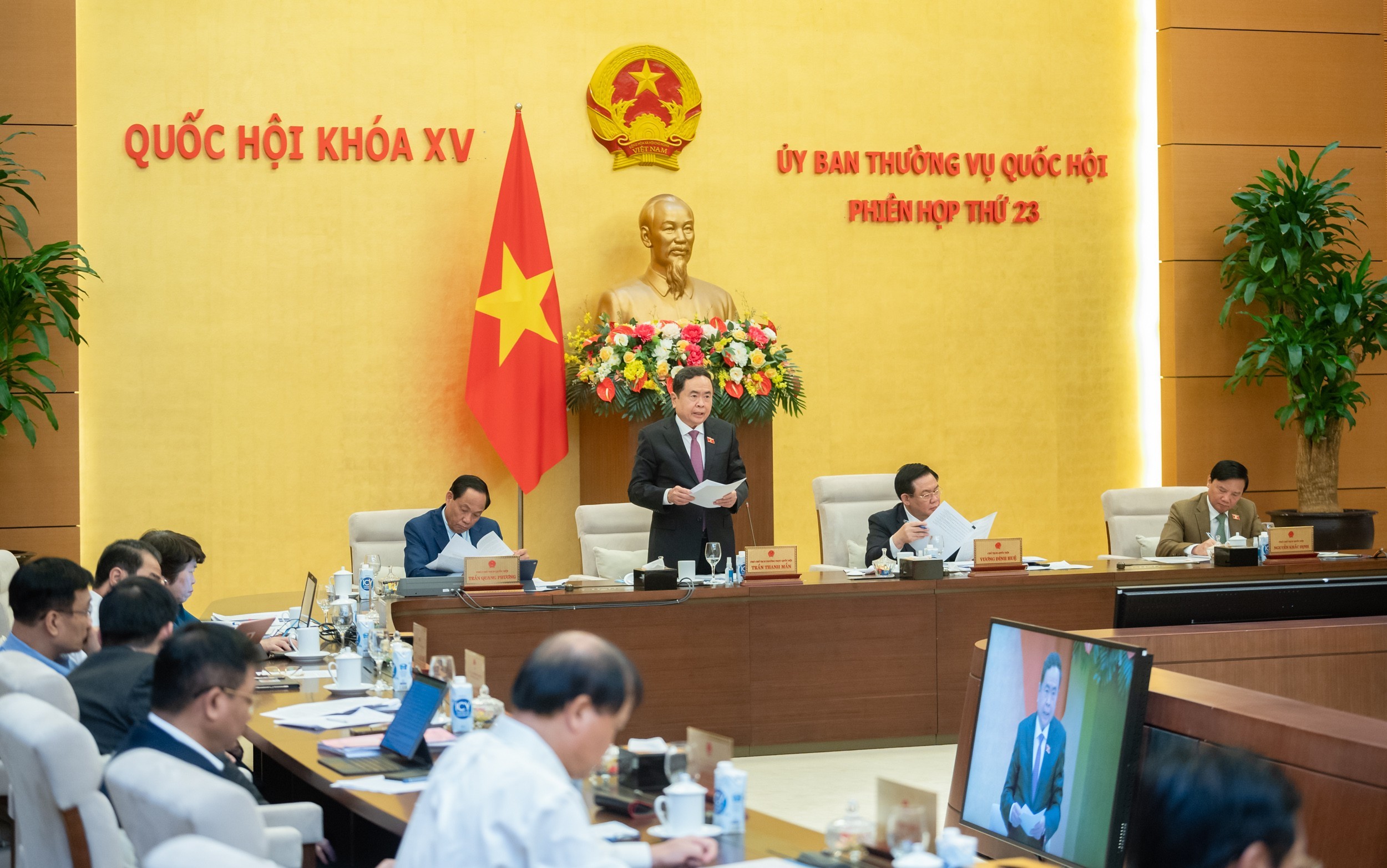 Ph&oacute; Chủ tịch Thường trực Quốc hội Trần Thanh Mẫn gợi &yacute; một số nội dung trọng t&acirc;m thảo luận.