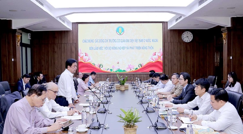 Bộ trưởng L&ecirc; Minh Hoan: