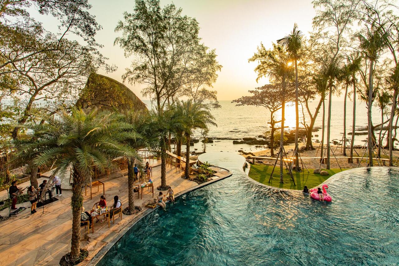 Phải chăng Phú Quốc đã bước vào giai đoạn bão hòa sau nhiều năm là top điểm đến trong nước?