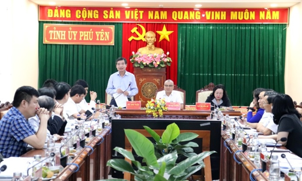 Lãnh đạo tỉnh Phú Yên làm việc với các nhà đầu tư trong chiều 10/5