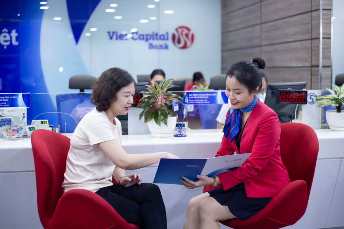 Hộ kinh doanh sẽ được miễn toàn bộ các phí giao dịch, giảm lãi suất vay, cộng thêm lãi suất tiết kiệm trực tuyến,… thông qua Gói tài khoản kinh doanh.