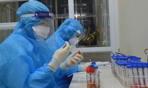 Thận trọng về việc coi Covid-19 như bệnh theo mùa 