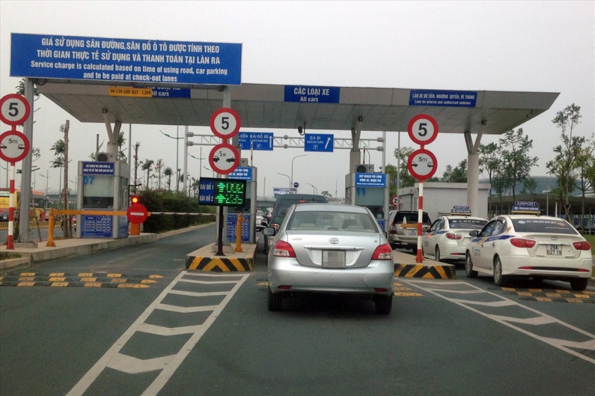 Hiện có 4,6 triệu phương tiện dán thẻ, mở tài khoản giao thông, đạt trên 90% tổng số lượng phương tiện trên cả nước.
