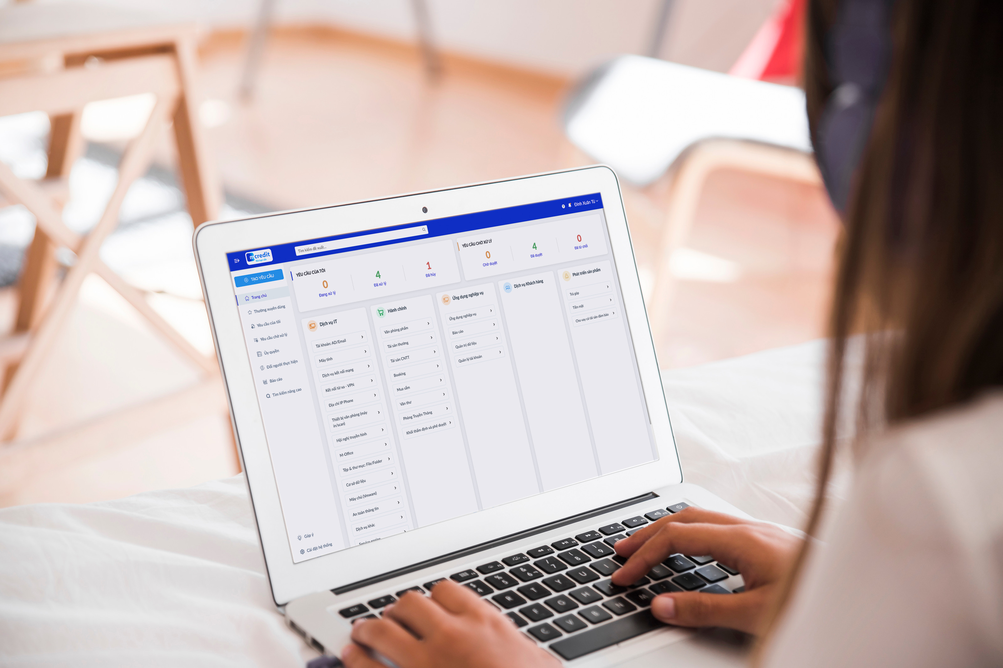 Hệ thống dịch vụ 360 đem đến trải nghiệm tiện lợi v&agrave; tối ưu thời gian cho người d&ugrave;ng. Ảnh: Mcredit.