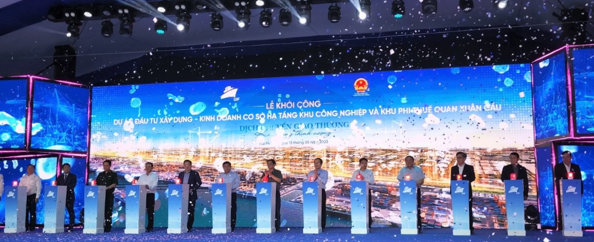 Lễ Khởi công Dự án đầu tư xây dựng và kinh doanh cơ sở hạ tầng Khu công nghiệp và Khu phi thuế quan Xuân Cầu