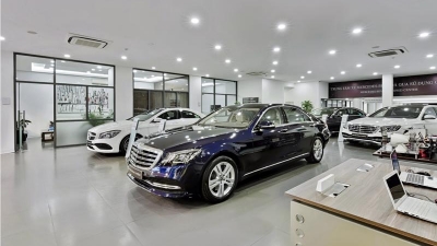 4M motor car sales down 30%