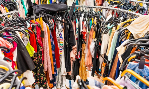 Các thương hiệu tìm cách ứng phó trước lệnh cấm tiêu hủy áo quần của EU