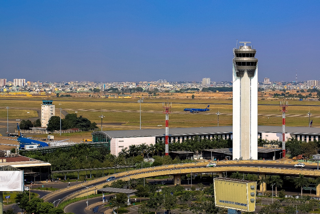 Bộ Giao thông vận tải giao VATM đạt sản lượng dịch vụ 660.850 lần chuyến trong năm 2023 và đảm bảo điều hành bay an toàn, điều hòa, hiệu quả 100% các chuyến bay.