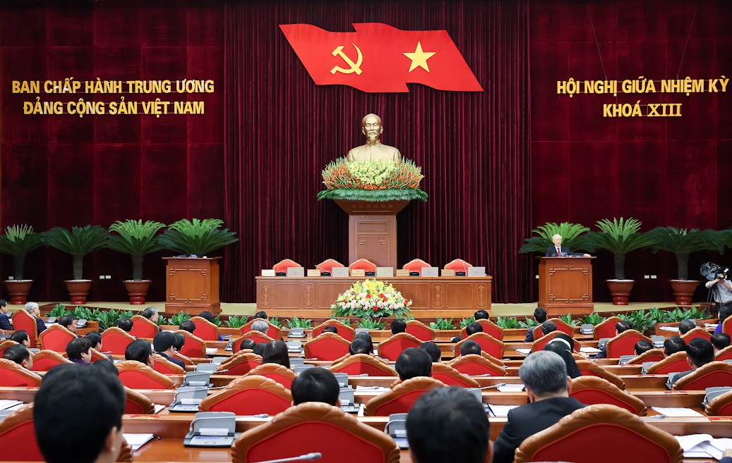 Quang cảnh phiên bế mạc Hội nghị Trung ương 7 - Ảnh: VGP