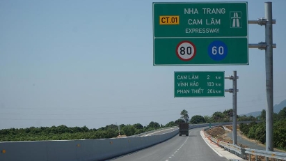 Two more sections of North-South Expressway open to traffic
