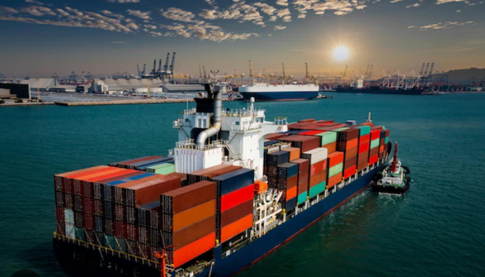 Xuất khẩu 4 tháng giảm 13%, thu hút và giải ngân vốn đầu tư trực tiếp nước ngoài giảm lần lượt là 17,9% và 1,2%.