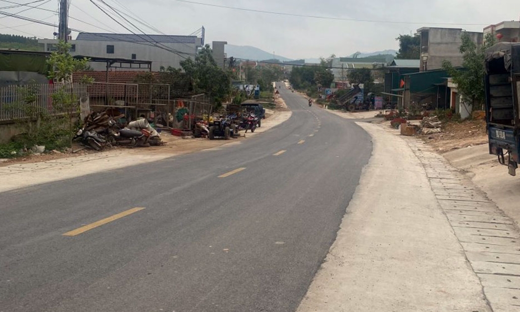 Tuyến quốc lộ 31 đoạn qua xã Lệ Viễn (Sơn Động) vừa được sửa chữa. Ảnh: Sỹ Quyết