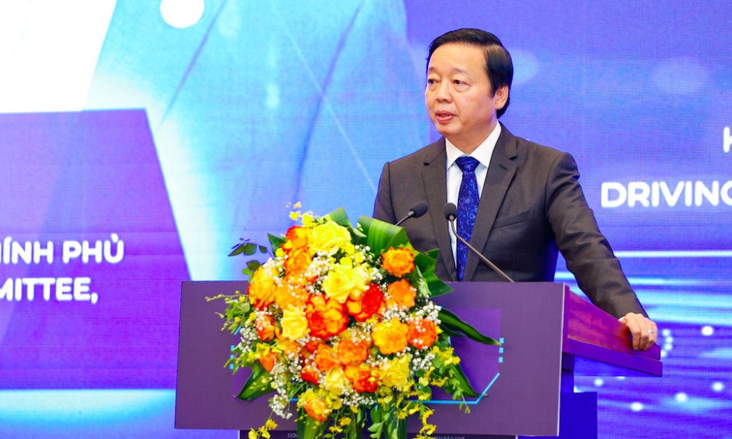 Phó Thủ tướng Trần Hồng Hà phát biểu tại Diễn đàn cấp cao Chuyển đổi số Việt Nam - châu Á 2023 với chủ đề: “Khai thác dữ liệu số và kết nối thông minh để thúc đẩy tăng trưởng kinh tế”.