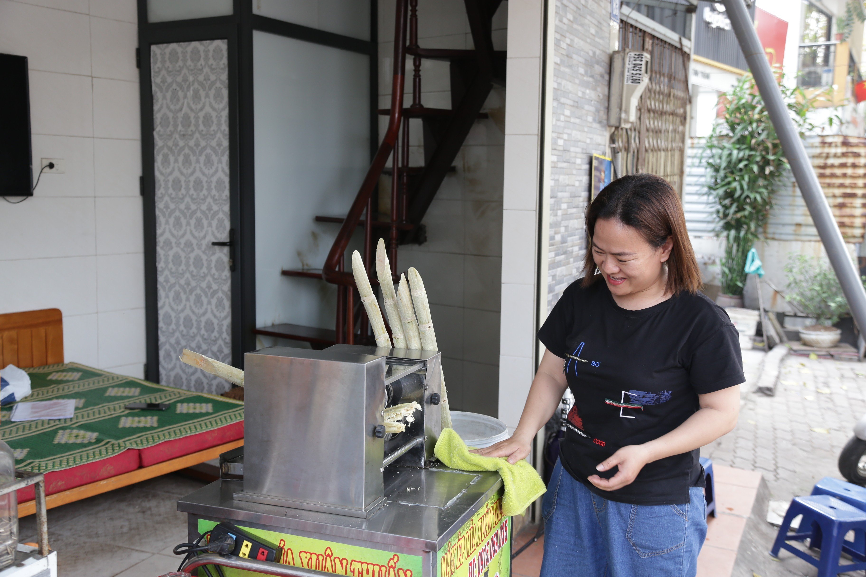 Chị Nguyễn Thị Tin (phường Thanh Lương, quận Hai Bà Trưng, TP.Hà Nội). Ảnh - BHXH Việt Nam. 