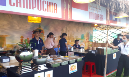 Gian hàng đặc sản Campuchia tại Ngày hội văn hoá ẩm thực Đông Nam Á tại TP.HCM.
