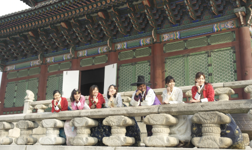 Khám phá cung điện hoàng gia “hút” doanh thu cho du lịch Hàn Quốc