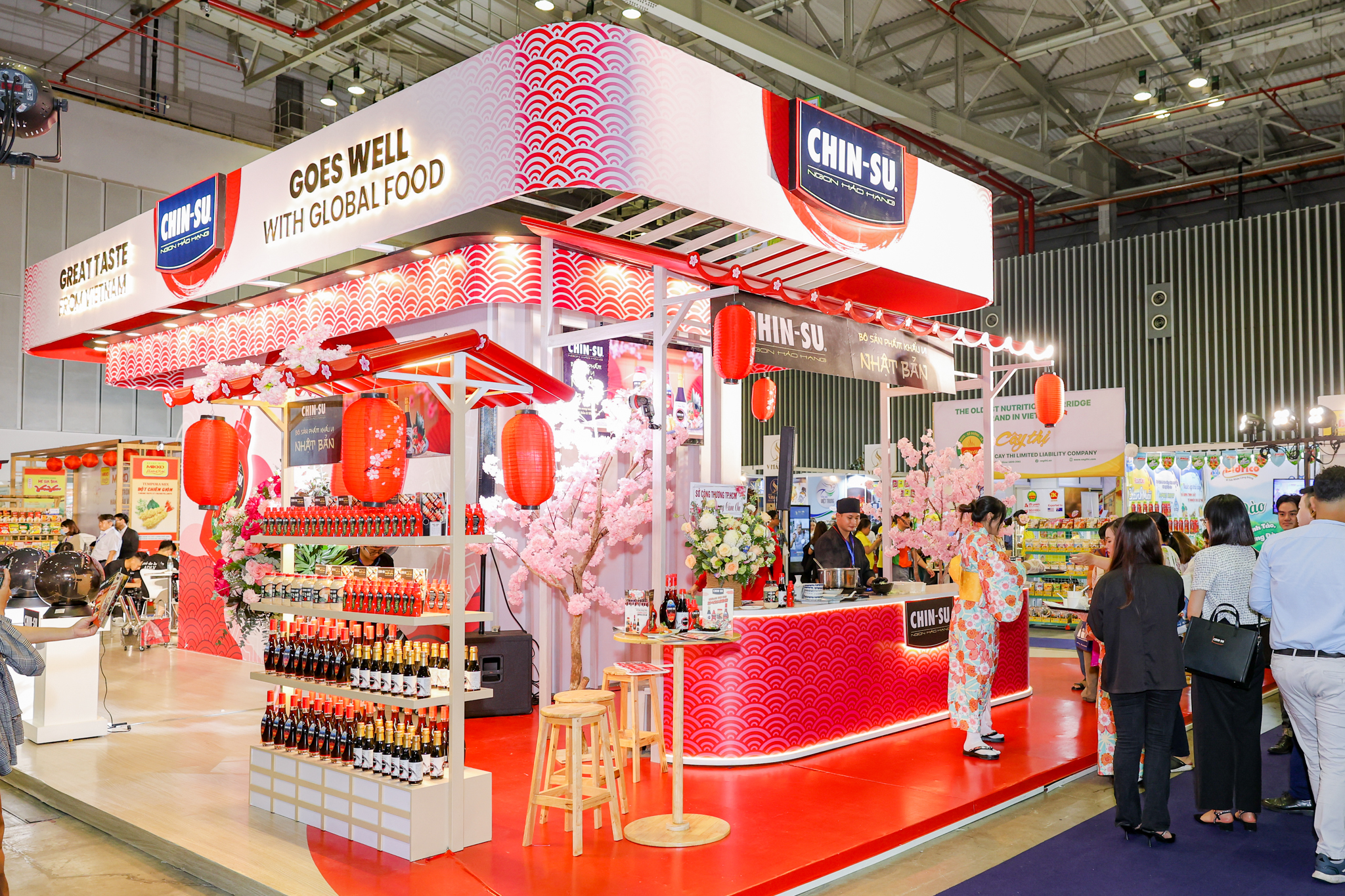 Gian hàng CHIN-SU mang đậm phong cách Nhật Bản.