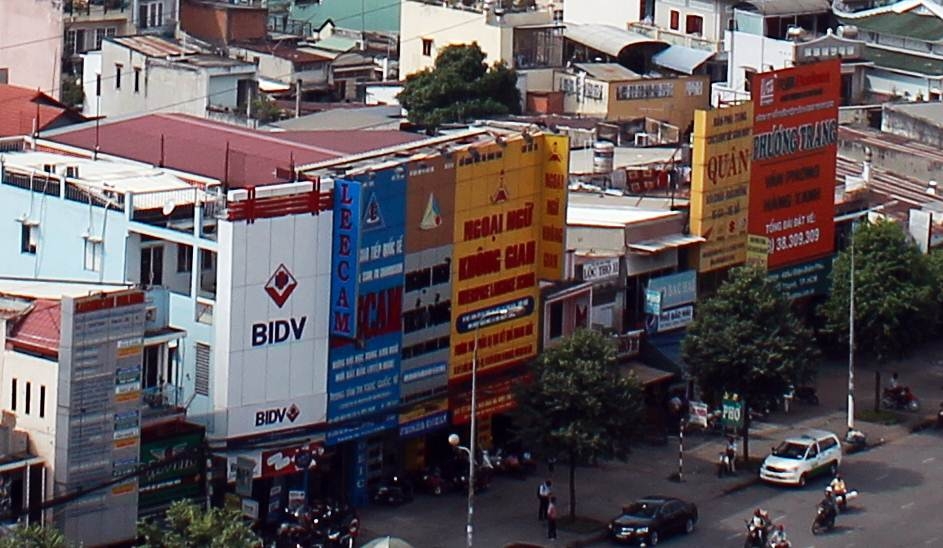 TP.HCM hiện c&oacute; 5.497 doanh nghiệp hoạt động trong lĩnh vực quảng c&aacute;o; trong đ&oacute; c&oacute; 5.368 doanh nghiệp ngo&agrave;i nh&agrave; nước (97%) v&agrave; c&oacute; 129 doanh nghiệp c&oacute; vốn đầu tư nước ngo&agrave;i (3%).