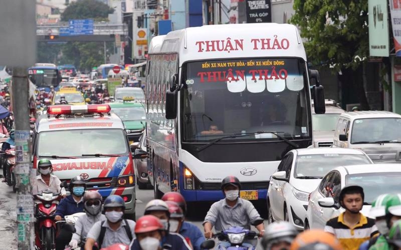 HCMC plans to ban sleeper buses in city center