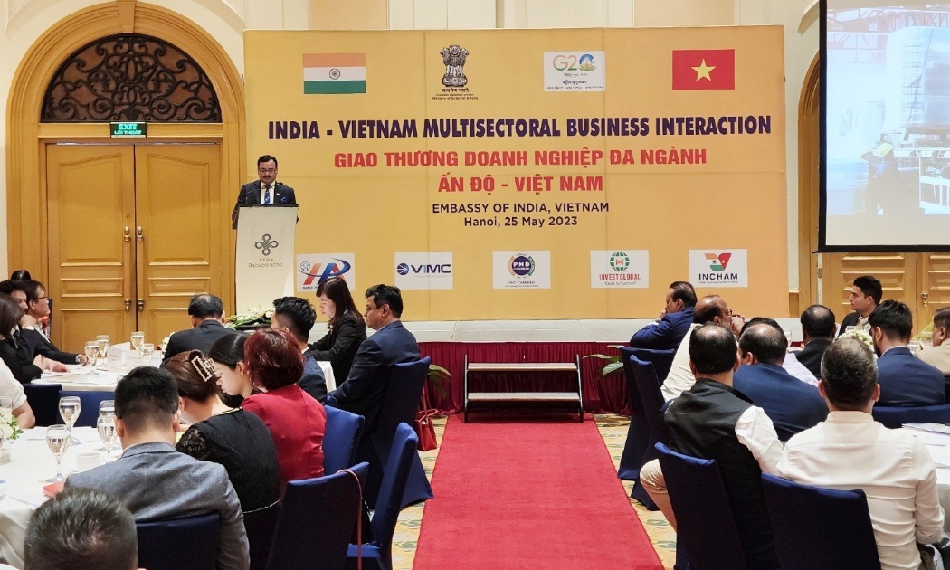 Ông Subhash Gupta, Phó Đại sứ Ấn Độ tại Việt Nam phát biểu khai mạc tại sự kiện. Ảnh: Việt Tuấn