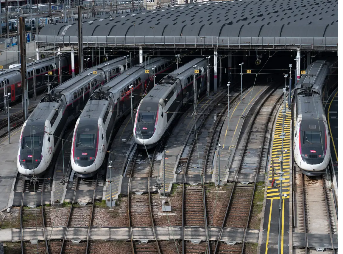 Để &aacute;p dụng lệnh cấm, Ph&aacute;p phải c&oacute; những những tuyến t&agrave;u cao tốc thay thế.