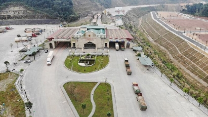 Quang Binh issues plan on logistics development