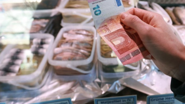 Sau khủng hoảng năng lượng, châu Âu hứng cú sốc giá thực phẩm