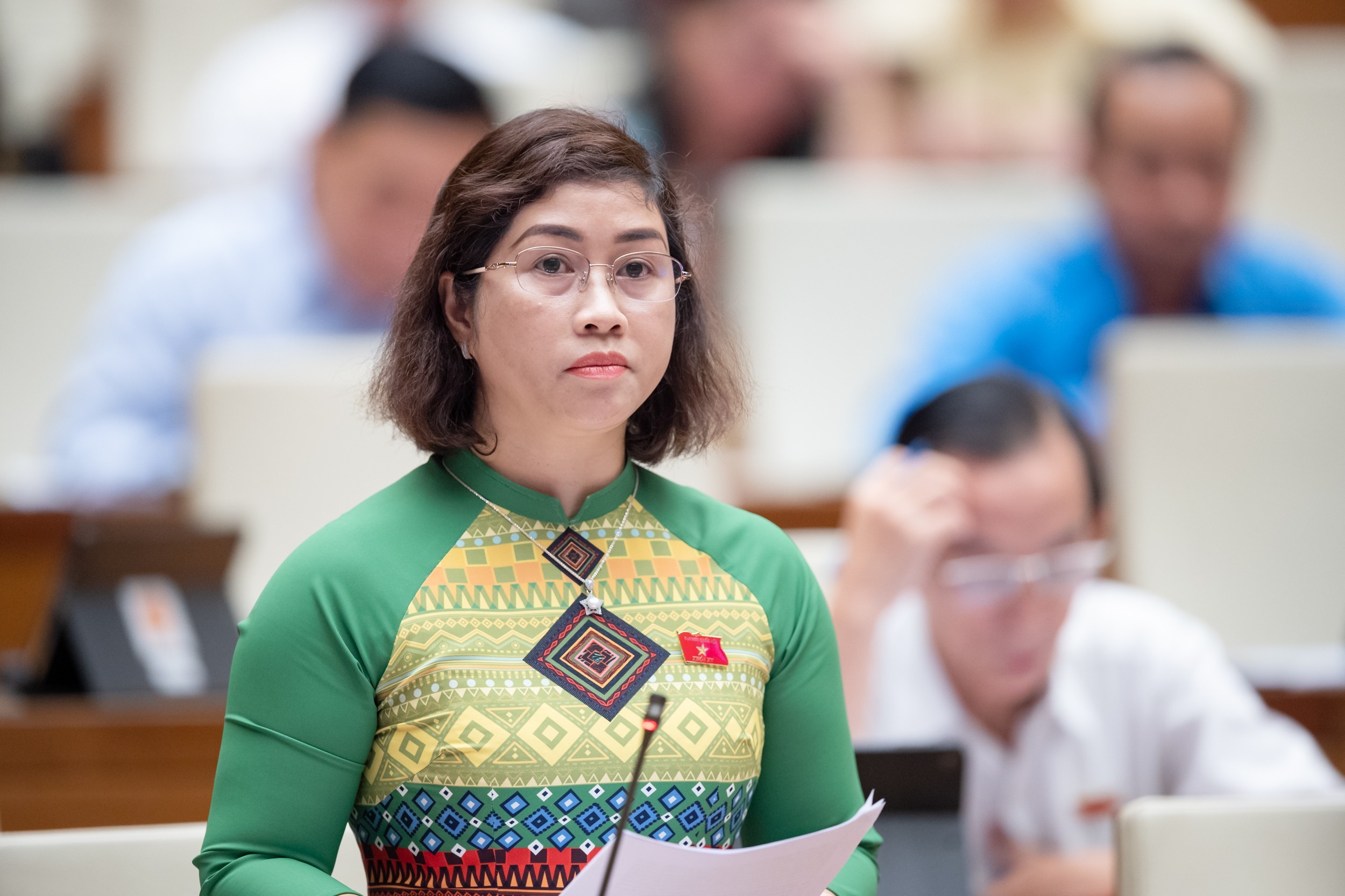 Đại biểu Phạm Thị Kiều, Đo&agrave;n Đại biểu Quốc hội tỉnh Đắk N&ocirc;ng ph&aacute;t biểu tại hội trường ng&agrave;y 29-05-2023. Ảnh - Quochoi.vn.