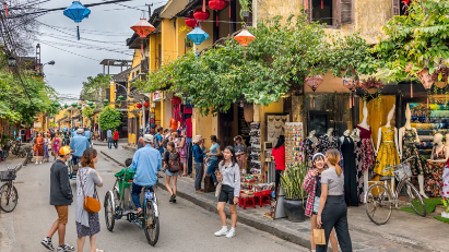 Vietnam welcomes 4.6mln foreign tourists in 5M