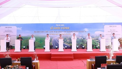 Construction of Tuyen Quang - Ha Giang Expressway gets underway