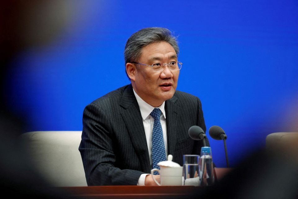 Bộ trưởng Thương mại Trung Quốc Wang Wentao phát biểu tại một cuộc họp báo ở Bắc Kinh, Trung Quốc ngày 2 tháng 3 năm 2023. Ảnh: Reuters