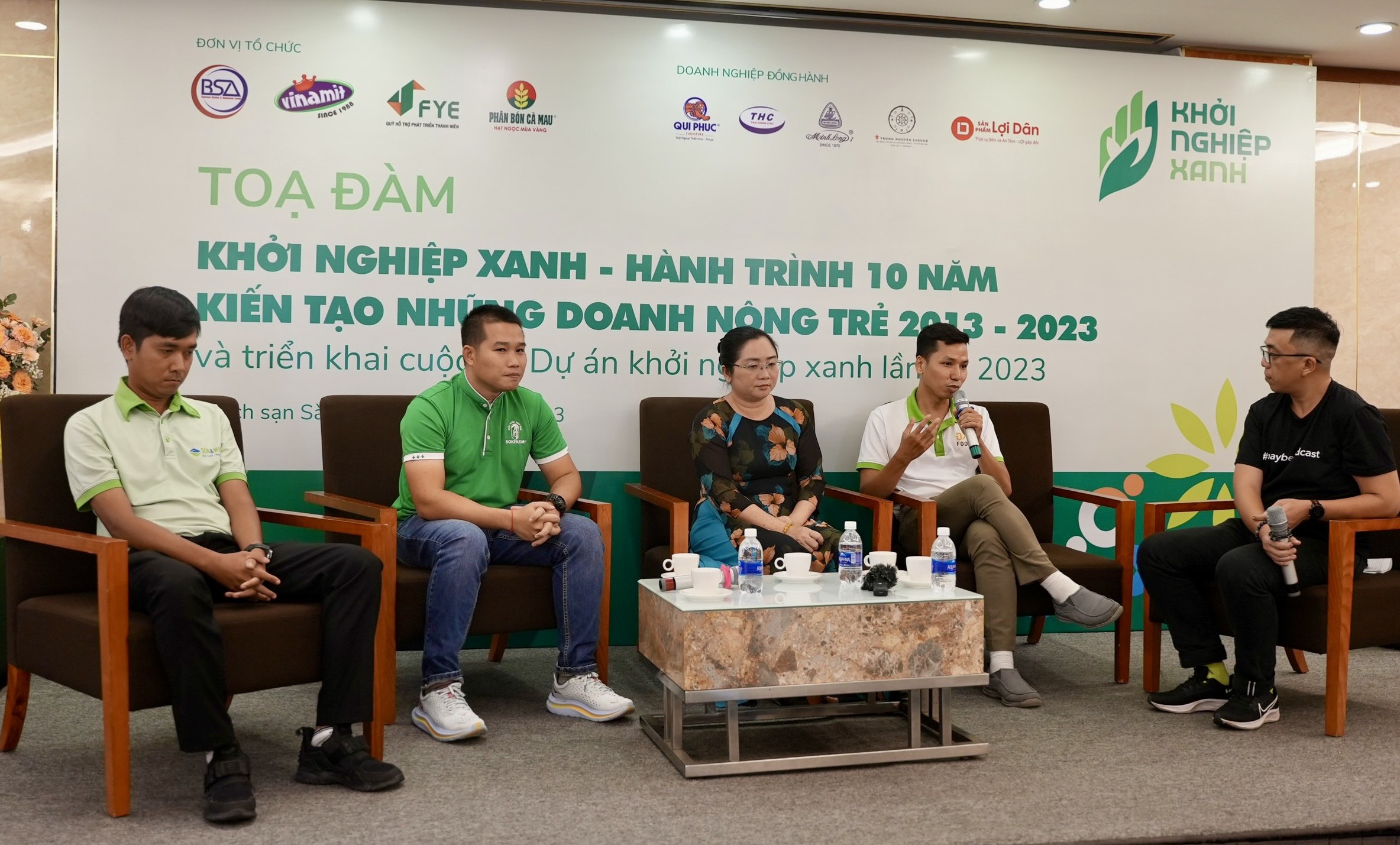 Những "doanh nông trẻ" chia sẻ tại tọa đàm “Khởi nghiệp xanh - Hành trình 10 năm kiến tạo những doanh nông trẻ” diễn ra chiều 31/5 tại TP.HCM.