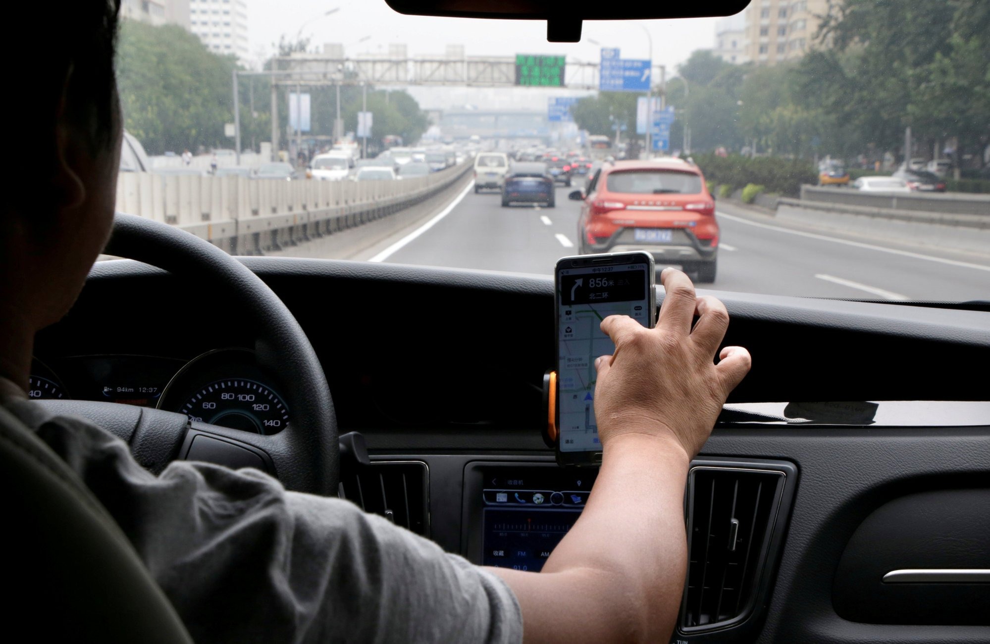 Một tài xế công nghệ Didi Chuxing tại Bắc Kinh