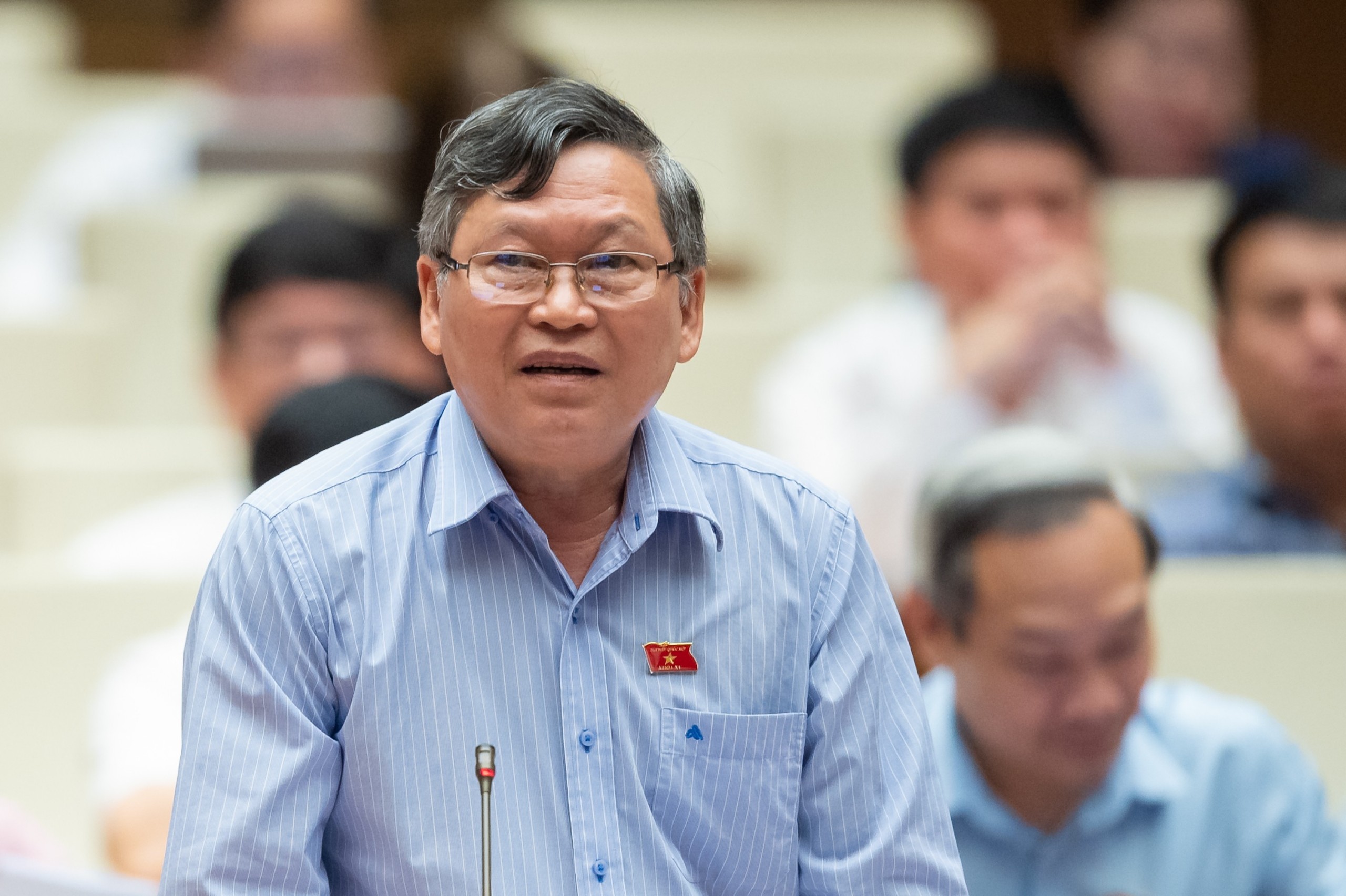 Đại biểu Tô Văn Tám (Kon Tum) phát biểu tranh luận tại hội trường ngày 31/05/2023.