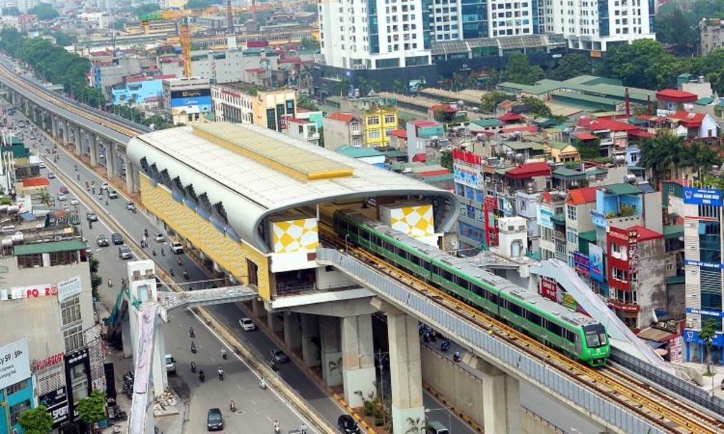 Cần thúc đẩy phát triển đô thị nén, thay vì phát triển theo chiều ngang như vết dầu loang. Theo đó, lấy giao thông công cộng dẫn dắt sự phát triển bền vững của đô thị.