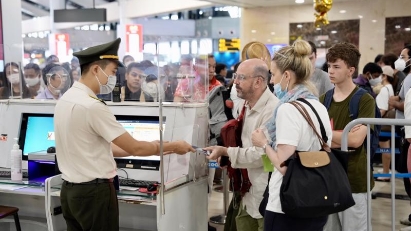 Electronic ID to be piloted for passengers on domestic flights