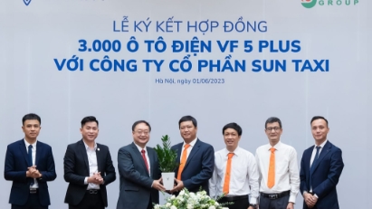 Sun Taxi buys 3,000 electric vehicles from VinFast