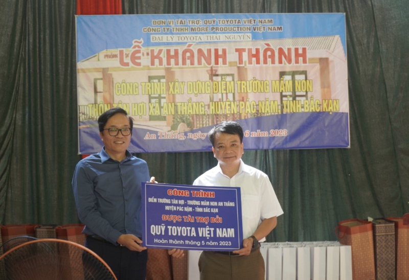 Toyota Vietnam Foundation helping build schools in remote areas in Bac Kan and Nghe An