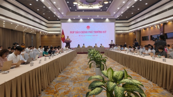 26 đoàn công tác Chính phủ tiếp nhận hơn 1.000 kiến nghị, xử lý ngay 300 kiến nghị