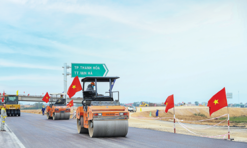 Tăng tốc triển khai nhiều dự án giao thông liên kết vùng