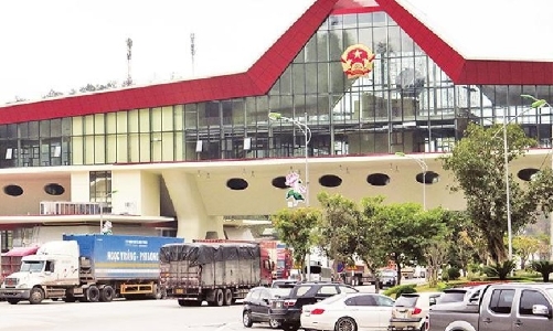 Triển khai các biệp pháp giải quyết tình trạng ùn tắc tại cửa khẩu biên giới 